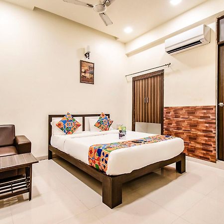 Fabhotel Maher Inn Ахмедабад Экстерьер фото